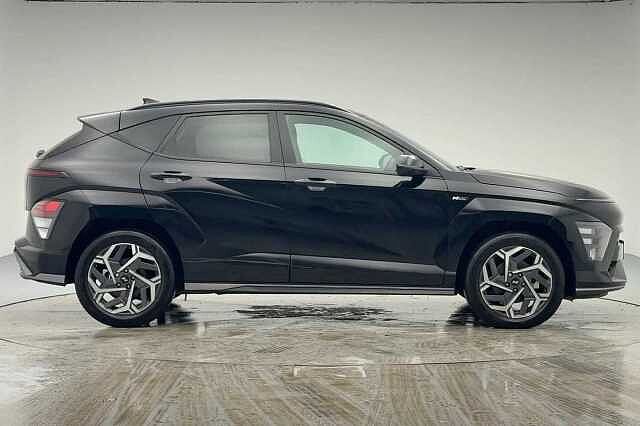 Hyundai KONA 1.6 Hybrid 129 N Line 5dr DCT Abyss Black