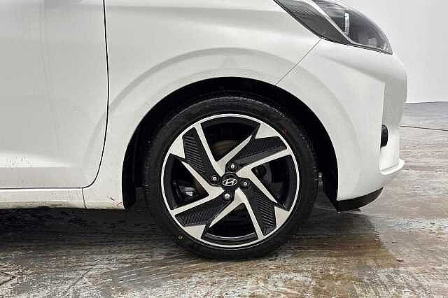 Hyundai i10 1.0 [63] Premium 5dr Auto [Nav]