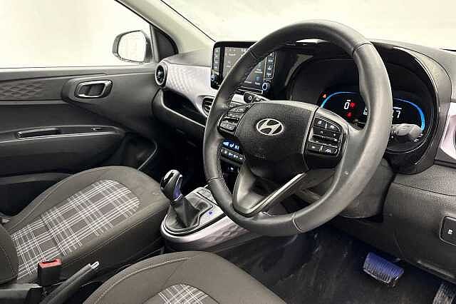 Hyundai i10 1.0 [63] Premium 5dr Auto [Nav]