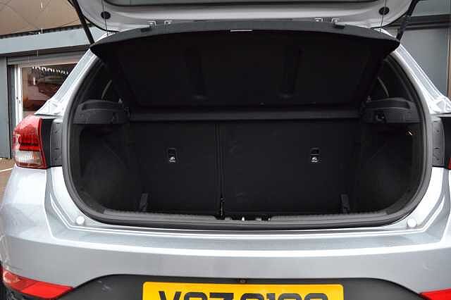 Hyundai i30 1.5 TGDI N LINE, IMMACULATE CONDITION WITH ONLY 14,081 MILES