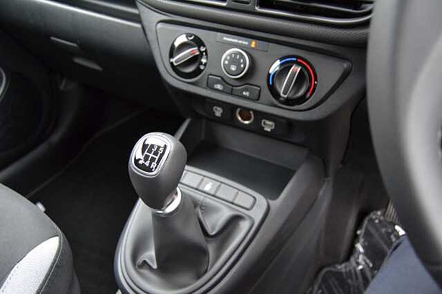 Hyundai i10 1.0 ADVANCE PRE REG, DELIIVERY MILES,PRISTINE CONDITION