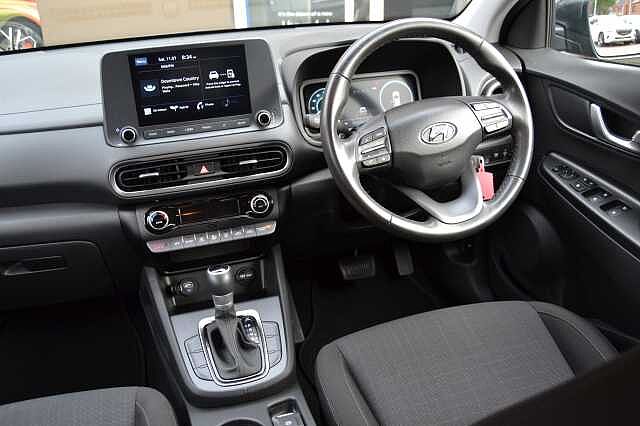 Hyundai KONA 1.6 GDI SELF CHARGING HYBRID AUTO,  LOW MILEAGE EXAMPLE