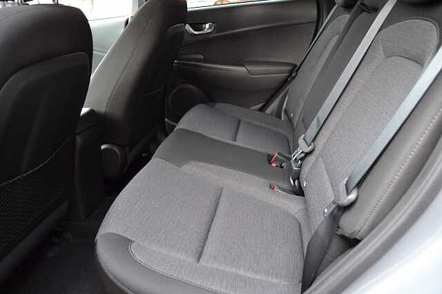 Hyundai KONA 39KWH PREMIUM AUTO, FIRST CLASS EXAMPLE OF THIS BEST SELLER, ONLY 16,483 MILES