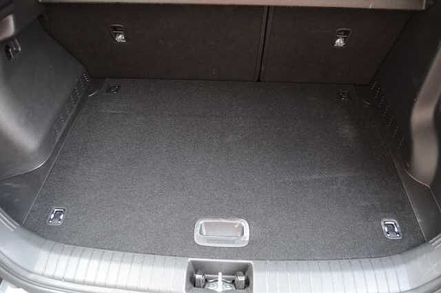 Hyundai KONA 39KWH PREMIUM AUTO, FIRST CLASS EXAMPLE OF THIS BEST SELLER, ONLY 16,483 MILES