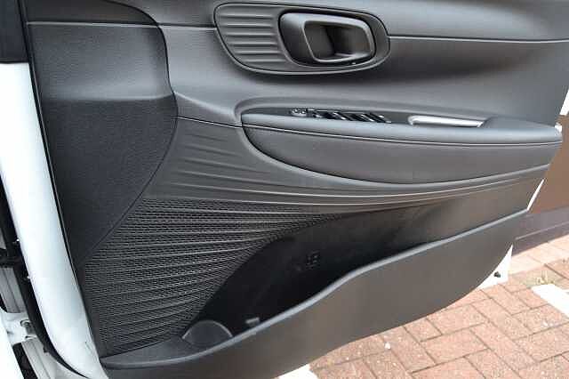 Hyundai BAYON 1.0 TGDi 48V MHEV SE Connect 5dr