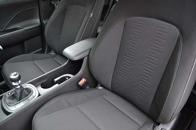 Hyundai KONA 1.0T 100 Advance 5dr