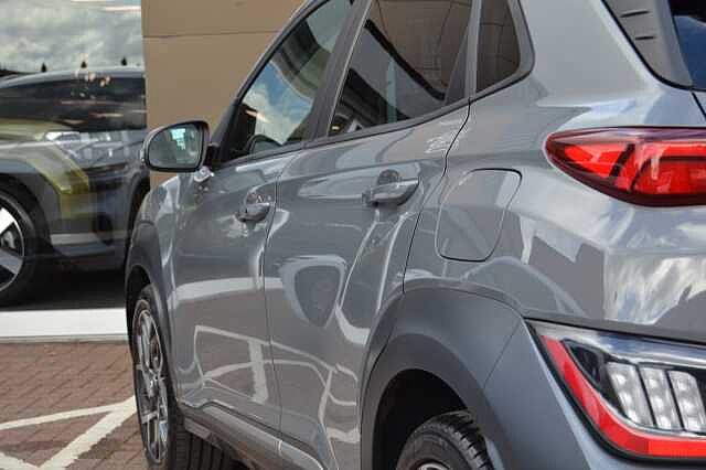 Hyundai KONA 1.6 GDI PREMIUM SELF CHARGING HYBRID AUTO ONLY 16,315 MILES