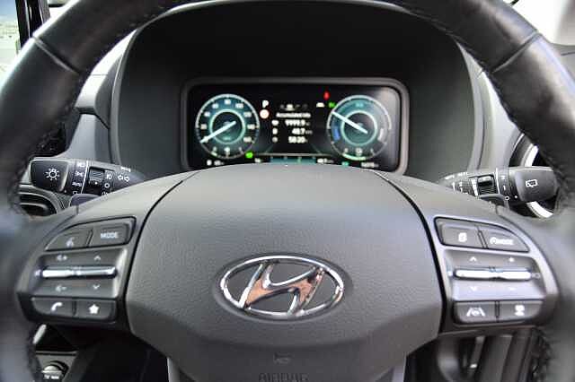 Hyundai KONA 1.6 GDI PREMIUM SELF CHARGING HYBRID AUTO ONLY 16,315 MILES