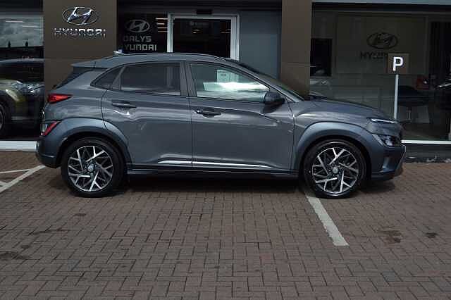 Hyundai KONA 1.6 GDI PREMIUM SELF CHARGING HYBRID AUTO ONLY 16,315 MILES