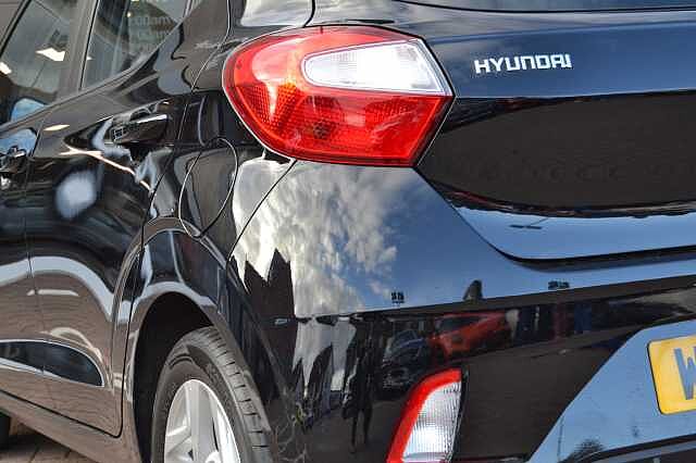 Hyundai i10 1.0 MPi SE Connect 5dr Auto