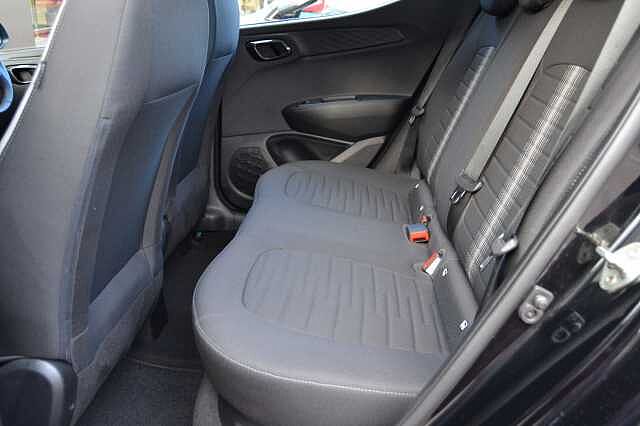Hyundai i10 1.0 MPi SE Connect 5dr Auto